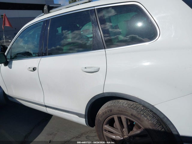Aukcja sprzedaży 2016 Volkswagen Touareg Tdi Lux, vin: WVGEP9BP7GD004741, numer aukcji: 44937221
