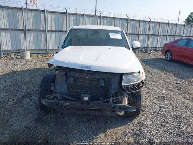 2015 Jeep Grand Cherokee Laredo მანქანა იყიდება აუქციონზე, vin: 1C4RJEAG5FC219153, აუქციონის ნომერი: 44937233