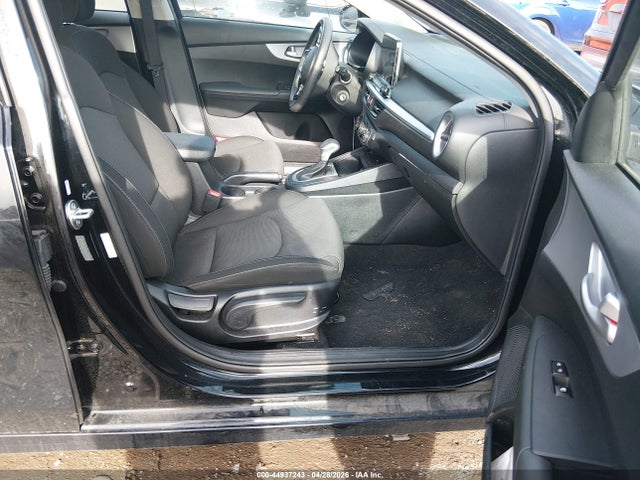 44937243 :رقم المزاد ، 3KPF24AD2RE723785 vin ، 2024 Kia Forte Lxs مزاد بيع