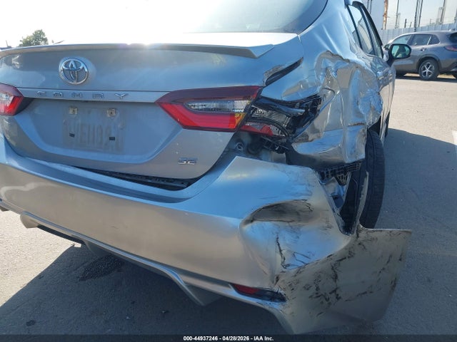4T1G11AK7MU420432 Toyota CAMRY SE