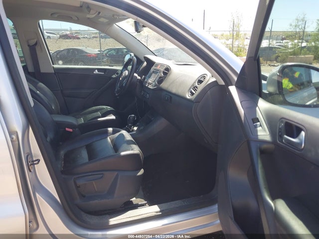Продажа на аукционе авто 2011 Volkswagen Tiguan Sel, vin: WVGBV7AX2BW543554, номер лота: 44937254