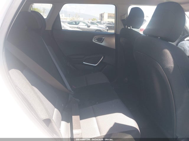 KNDJ23AU3M7131504 KIA SOUL LX