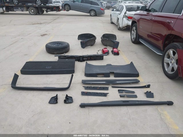 1GNSCCKC5LR105987 Chevrolet Tahoe 2wd Premier