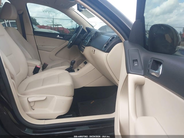 Продаж на аукціоні авто 2016 Volkswagen Tiguan S, vin: WVGAV7AX4GW542800, номер лоту: 44937363