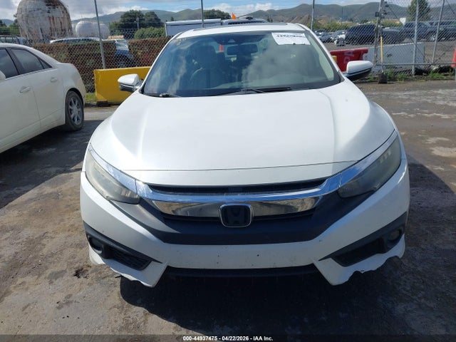 Honda Civic Touring 2016 19XFC1F97GE206947 Image 12