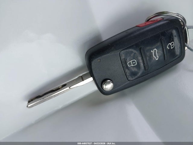 WVGAV7AX3GW551195 Volkswagen TIGUAN SE