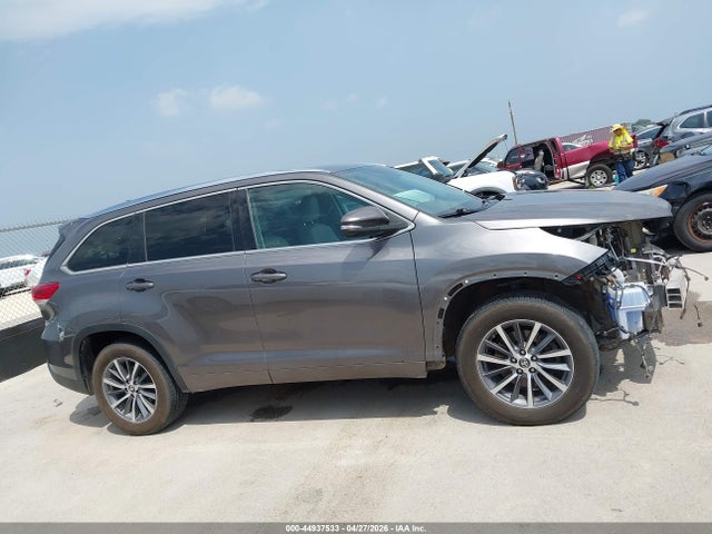 Toyota Highlander Xle 2018 5TDKZRFH6JS541004 Image 14