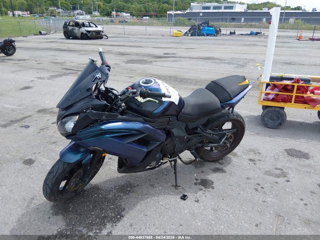 44937568 :رقم المزاد ، JKAEXEE16FDA18808 vin ، 2015 Kawasaki Ex650 E مزاد بيع