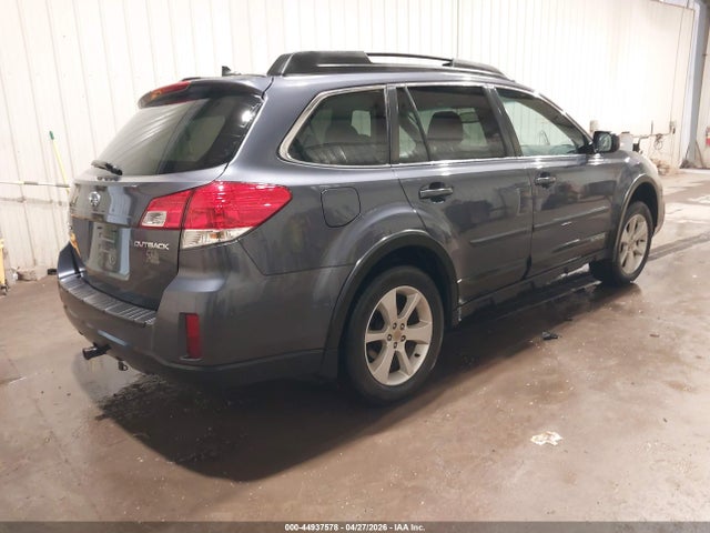 44937578 :رقم المزاد ، 4S4BRCCC8E3220204 vin ، 2014 Subaru Outback 2.5i Premium مزاد بيع