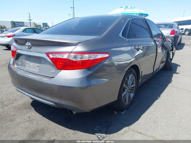 4T1BF1FKXHU334039 Toyota CAMRY SE