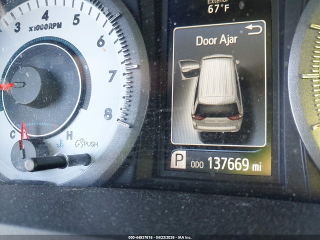 Toyota Sienna Se 8 Passenger 2018 5TDXZ3DC7JS956035 Image 15