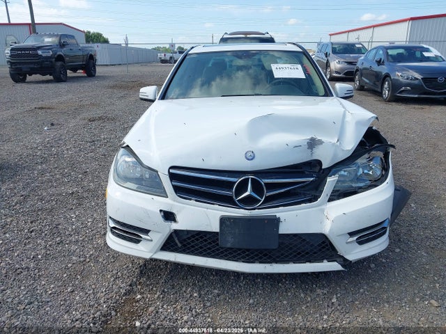 Aukcja sprzedaży 2014 Mercedes-benz C 300 Sport 4matic, vin: WDDGF8AB5ER317812, numer aukcji: 44937618