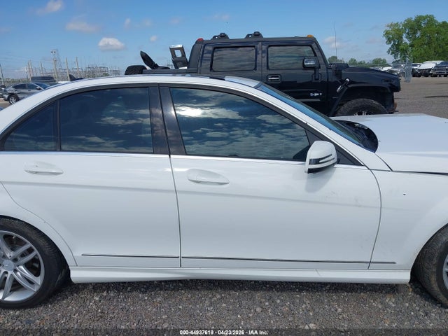 Aukcja sprzedaży 2014 Mercedes-benz C 300 Sport 4matic, vin: WDDGF8AB5ER317812, numer aukcji: 44937618