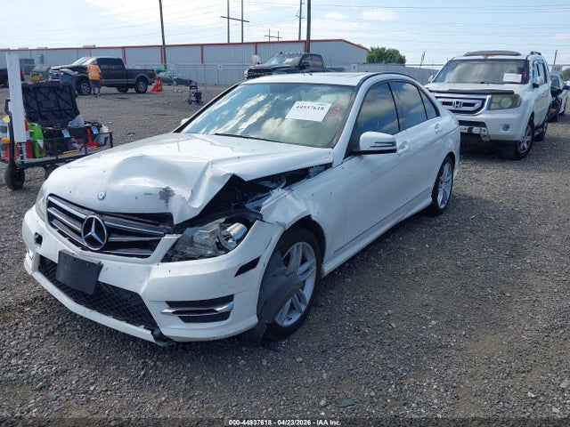 Aukcja sprzedaży 2014 Mercedes-benz C 300 Sport 4matic, vin: WDDGF8AB5ER317812, numer aukcji: 44937618