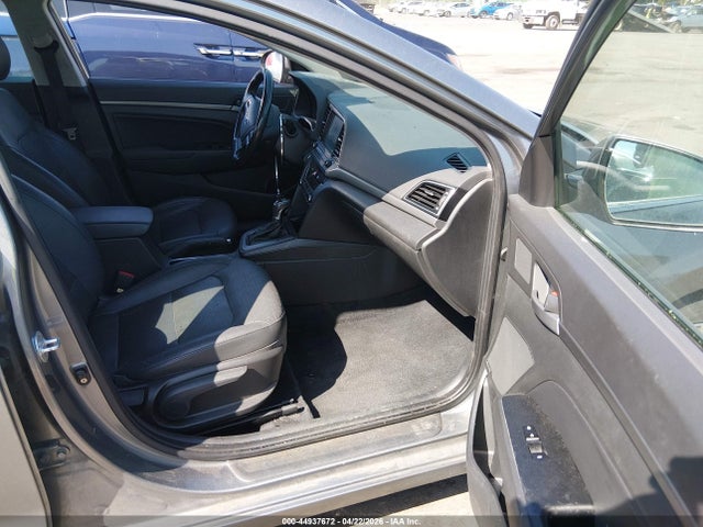 Aukcja sprzedaży 2017 Hyundai Elantra Limited, vin: KMHD84LF0HU209272, numer aukcji: 44937672