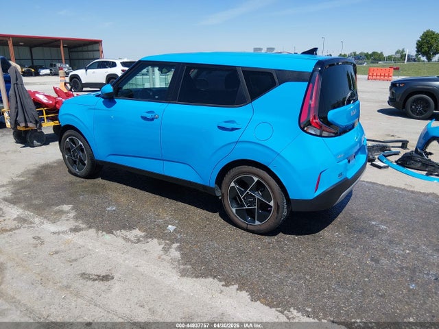 2023 Kia Soul Ex მანქანა იყიდება აუქციონზე, vin: KNDJ33AUXP7216521, აუქციონის ნომერი: 44937757
