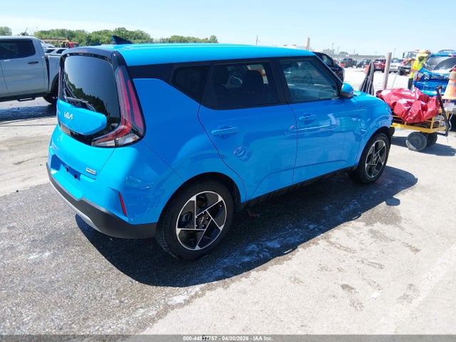 2023 Kia Soul Ex მანქანა იყიდება აუქციონზე, vin: KNDJ33AUXP7216521, აუქციონის ნომერი: 44937757