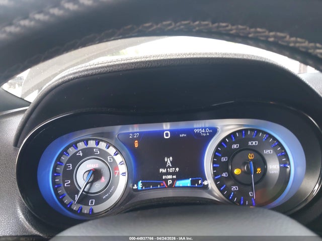 2C3CCABG2JH240057 Chrysler 300 300s