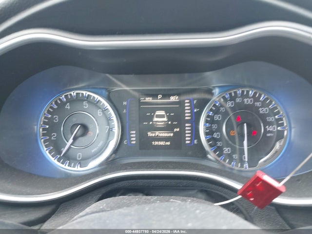 2015 Chrysler 200 Limited მანქანა იყიდება აუქციონზე, vin: 1C3CCCAB5FN616850, აუქციონის ნომერი: 44937780