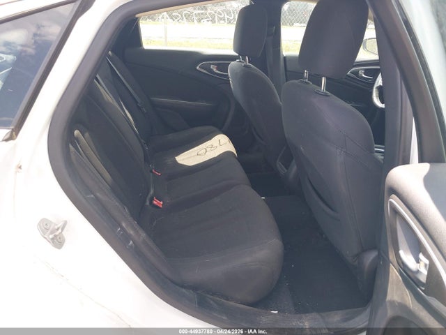 2015 Chrysler 200 Limited მანქანა იყიდება აუქციონზე, vin: 1C3CCCAB5FN616850, აუქციონის ნომერი: 44937780