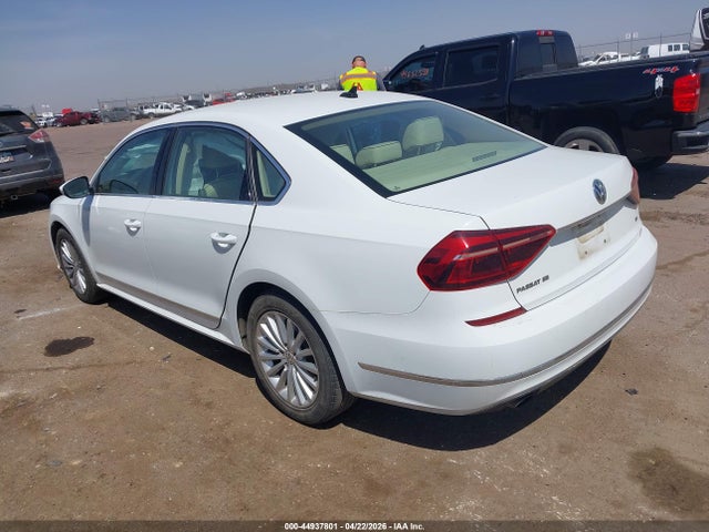 44937801 :رقم المزاد ، 1VWBT7A31HC037843 vin ، 2017 Volkswagen Passat 1.8t Se مزاد بيع