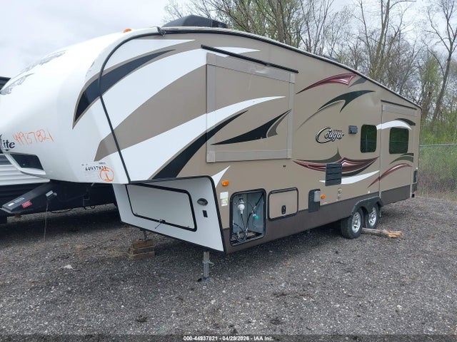 44937821 :رقم المزاد ، 4YDF29R26FV505465 vin ، 2015 Keystone Rv Cougar مزاد بيع