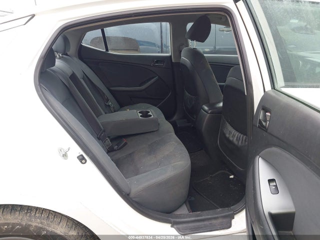 44937834 :رقم المزاد ، KNAGM4A76F5586931 vin ، 2015 Kia Optima Lx مزاد بيع