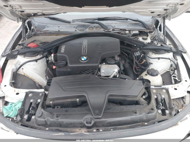 44937854 :رقم المزاد ، WBA3A5C57CF340310 vin ، 2012 Bmw 328i مزاد بيع