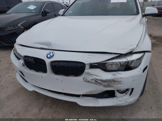 44937854 :رقم المزاد ، WBA3A5C57CF340310 vin ، 2012 Bmw 328i مزاد بيع