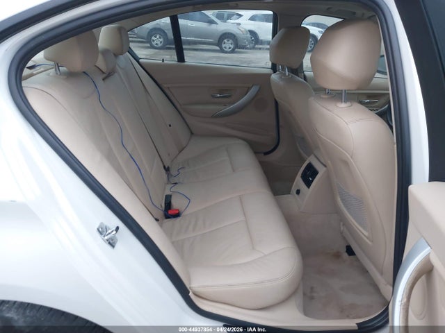 44937854 :رقم المزاد ، WBA3A5C57CF340310 vin ، 2012 Bmw 328i مزاد بيع