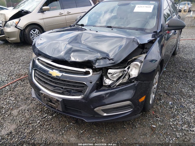 1G1PA5SG7F7283895 Chevrolet Cruze Ls Auto