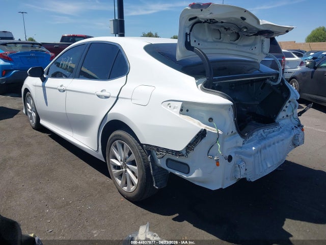 4T1C11AK3MU413119 Toyota CAMRY LE