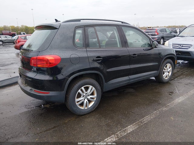 44937880 :رقم المزاد ، WVGBV7AX3HW500351 vin ، 2017 Volkswagen Tiguan 2.0t S مزاد بيع