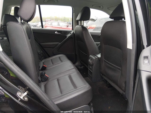44937880 :رقم المزاد ، WVGBV7AX3HW500351 vin ، 2017 Volkswagen Tiguan 2.0t S مزاد بيع