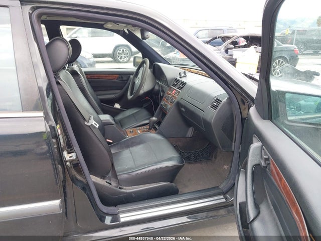 Продаж на аукціоні авто 2000 Mercedes-benz C 230 Kompressor, vin: WDBHA24G4YA825238, номер лоту: 44937940
