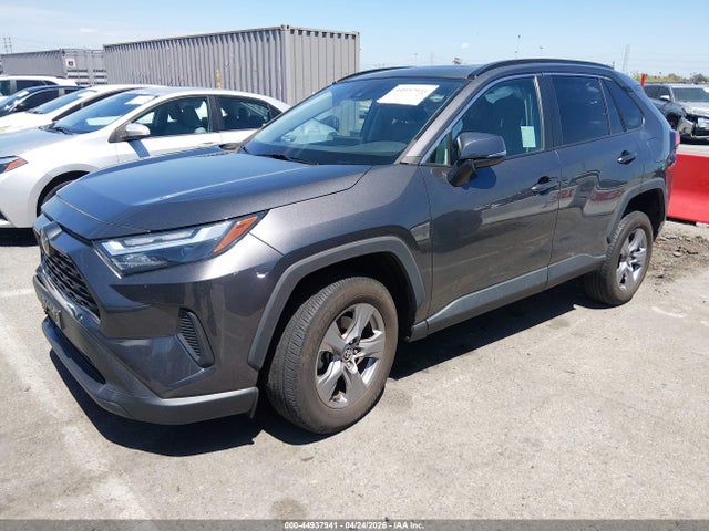 Toyota Rav4 Xle 2022 2T3W1RFV0NC194497 Image 2