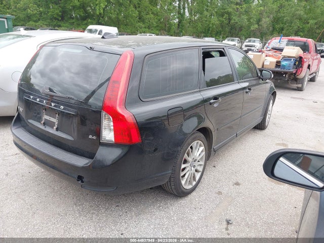 44937949 :رقم المزاد ، YV1382MW0A2568636 vin ، 2010 Volvo V50 2.4i مزاد بيع