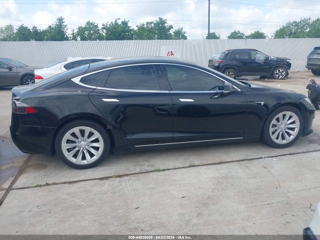 Aukcja sprzedaży 2017 Tesla Model S 60/75, vin: 5YJSA1E11HF214876, numer aukcji: 44938008
