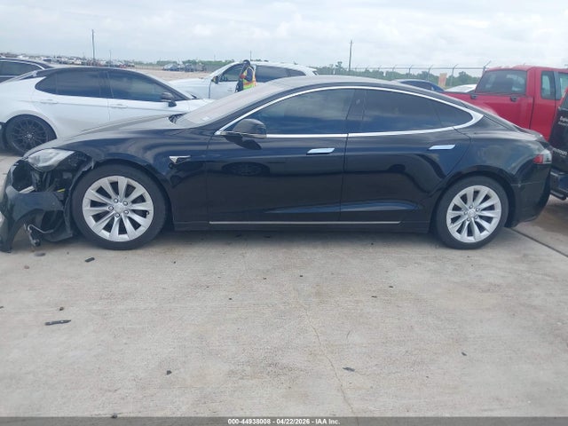 Aukcja sprzedaży 2017 Tesla Model S 60/75, vin: 5YJSA1E11HF214876, numer aukcji: 44938008