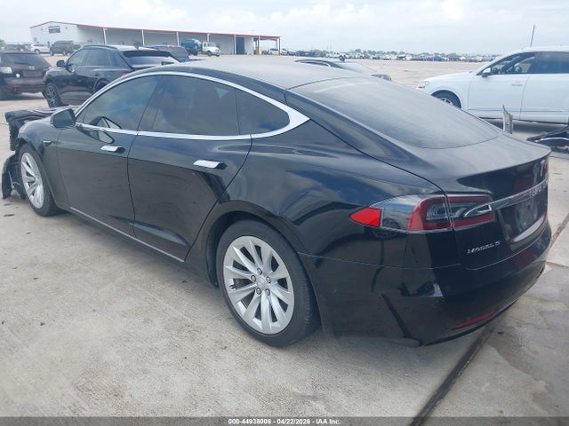 Aukcja sprzedaży 2017 Tesla Model S 60/75, vin: 5YJSA1E11HF214876, numer aukcji: 44938008