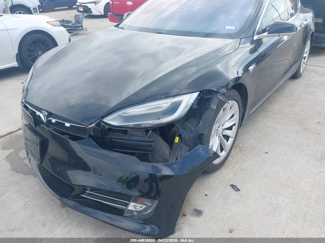 Aukcja sprzedaży 2017 Tesla Model S 60/75, vin: 5YJSA1E11HF214876, numer aukcji: 44938008