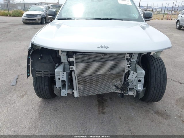 1C4RJHBG3P8766555 Jeep Grand Cherokee Limited 4x4