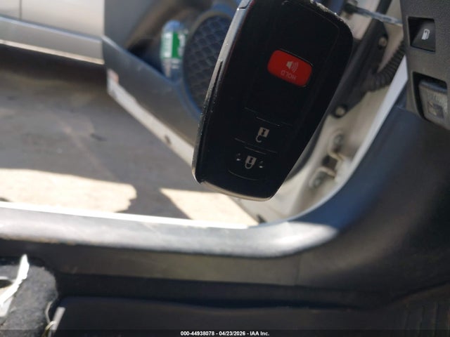 JTDL9MFU7M3025938 Toyota Prius Le Awd-e