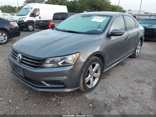 Продаж на аукціоні авто 2016 Volkswagen Passat 1.8t S, vin: 1VWAT7A36GC036178, номер лоту: 44938098