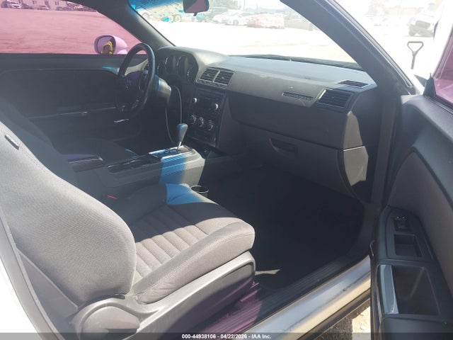 Продажа на аукционе авто 2013 Dodge Challenger Sxt, vin: 2C3CDYAG2DH645718, номер лота: 44938106