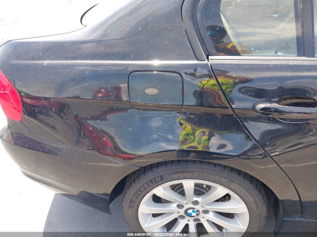 44938107 :رقم المزاد ، WBAPH7G57BNN07269 vin ، 2011 Bmw 328i مزاد بيع