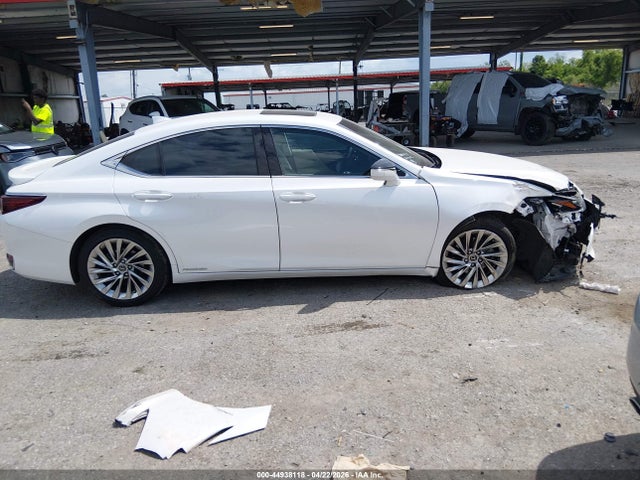 Продажа на аукционе авто 2022 Lexus Es 300h Ultra Luxury, vin: 58AFA1C17NU020235, номер лота: 44938118