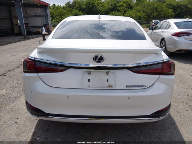 Продажа на аукционе авто 2022 Lexus Es 300h Ultra Luxury, vin: 58AFA1C17NU020235, номер лота: 44938118