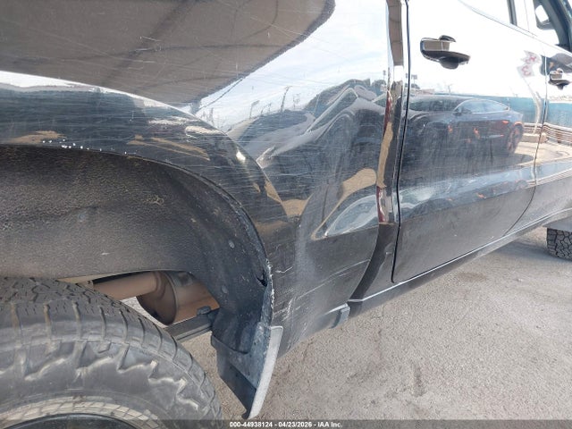 Chevrolet Silverado 1500 2020 1GCPYFED6LZ147882 Image 17