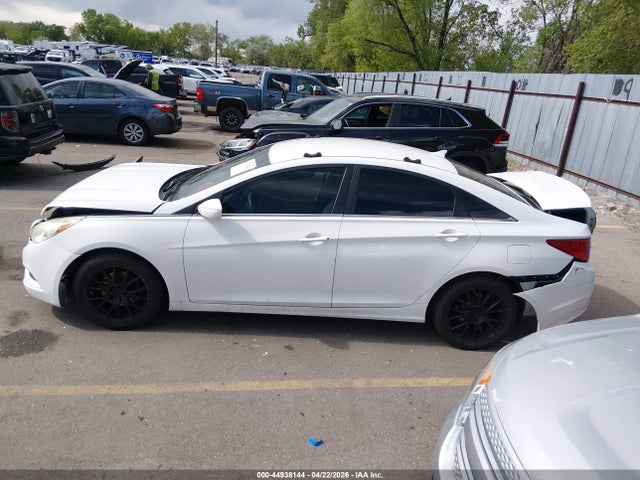 2011 Hyundai Sonata Gls მანქანა იყიდება აუქციონზე, vin: 5NPEB4AC0BH051651, აუქციონის ნომერი: 44938144
